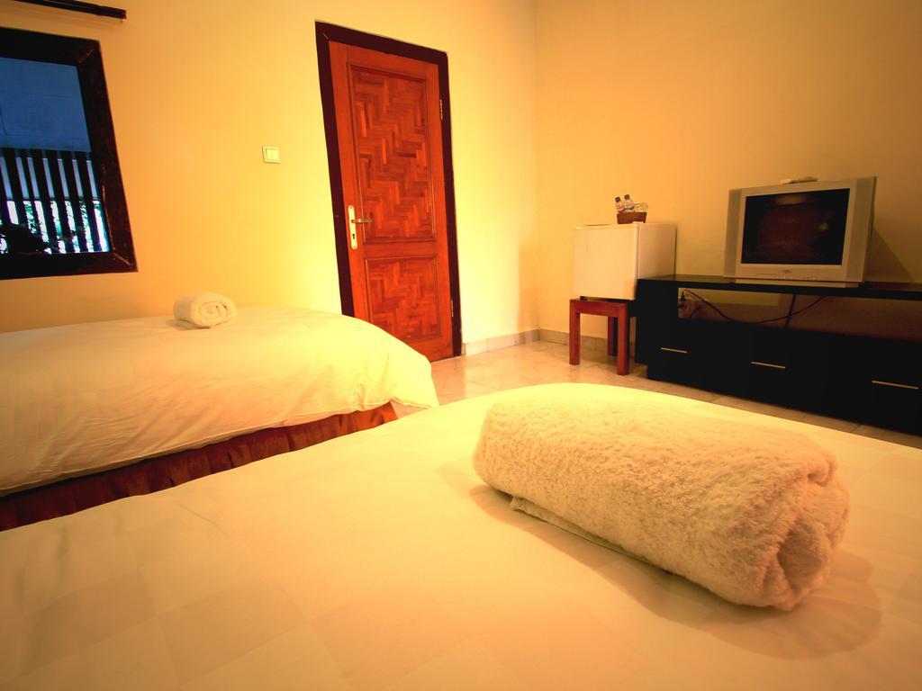 Jesens Inn I Kuta  Bagian luar foto